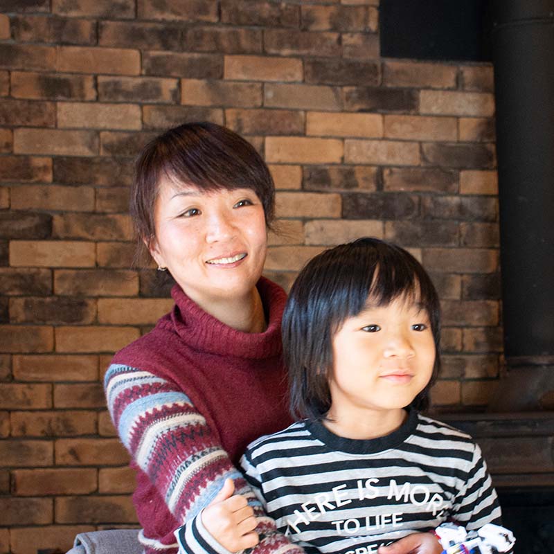 信貴ゆかりさんとお子さん